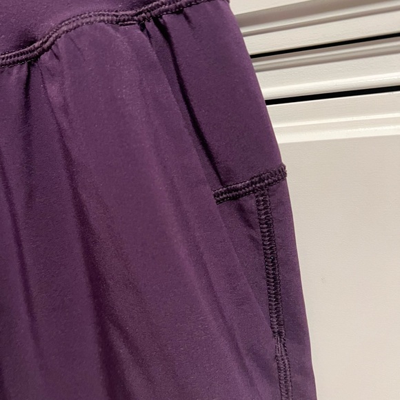 Lululemon purple breathable pants - Picture 2 of 5